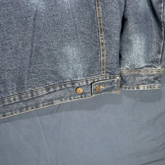 Yellowstone Dutton Ranch Size XL Denim Cowboy Jean Jacket Insulated - Picture 7 of 7
